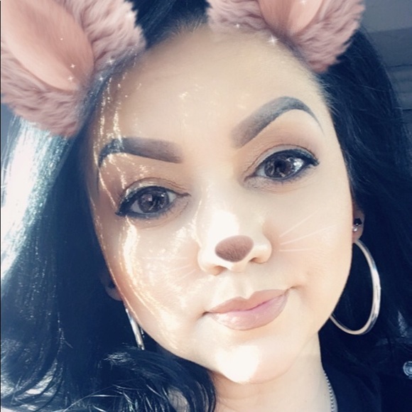 Meet your Posher, Tania - Picture 1 of 1